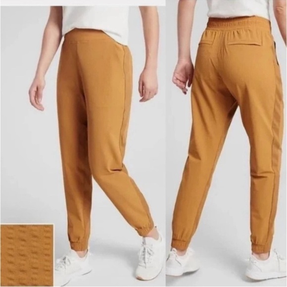 Athleta Pants - Athleta Brooklyn Textured Jogger Gold 566689 Size 2